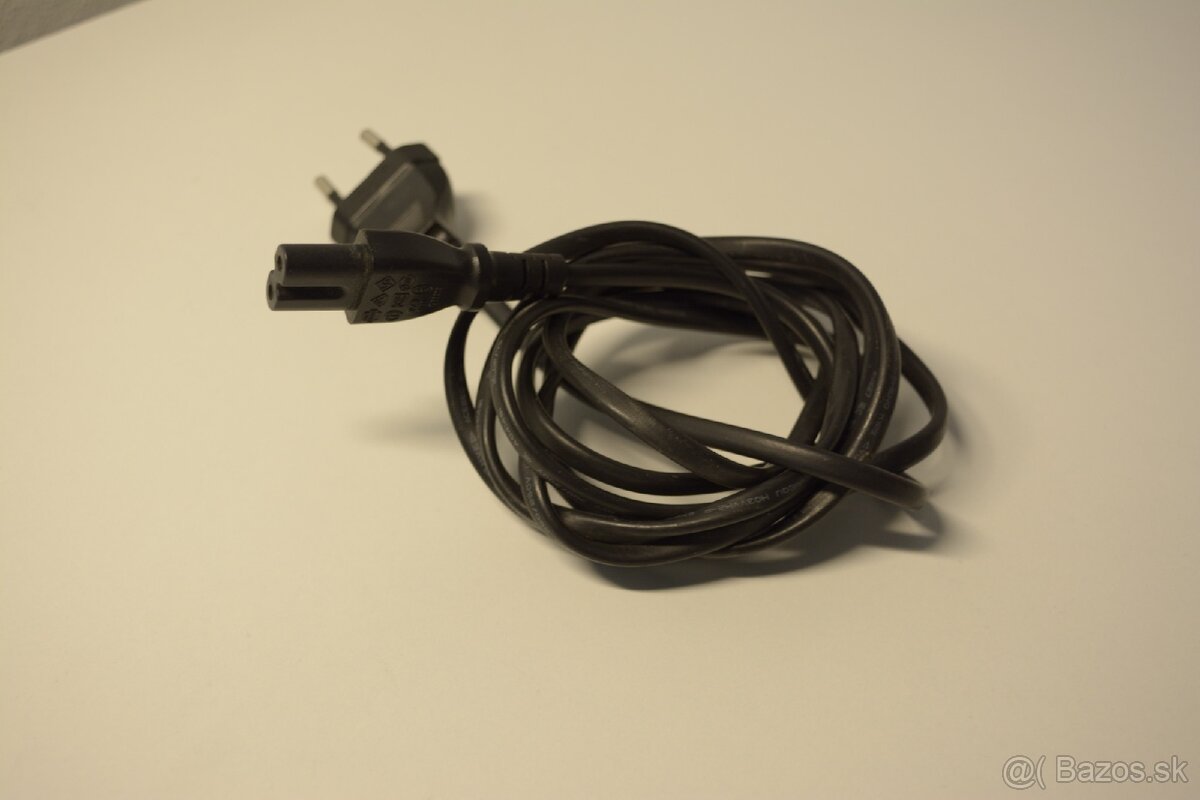 PS VITA OLED (PCH 1004) – Cracknutá + Púzdro + Nabíjačka
- 6