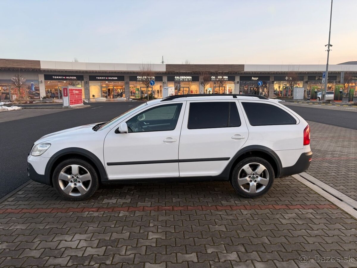 Škoda Octavia Scout 2.0 TDi 4x4 ČR NAVI - 6