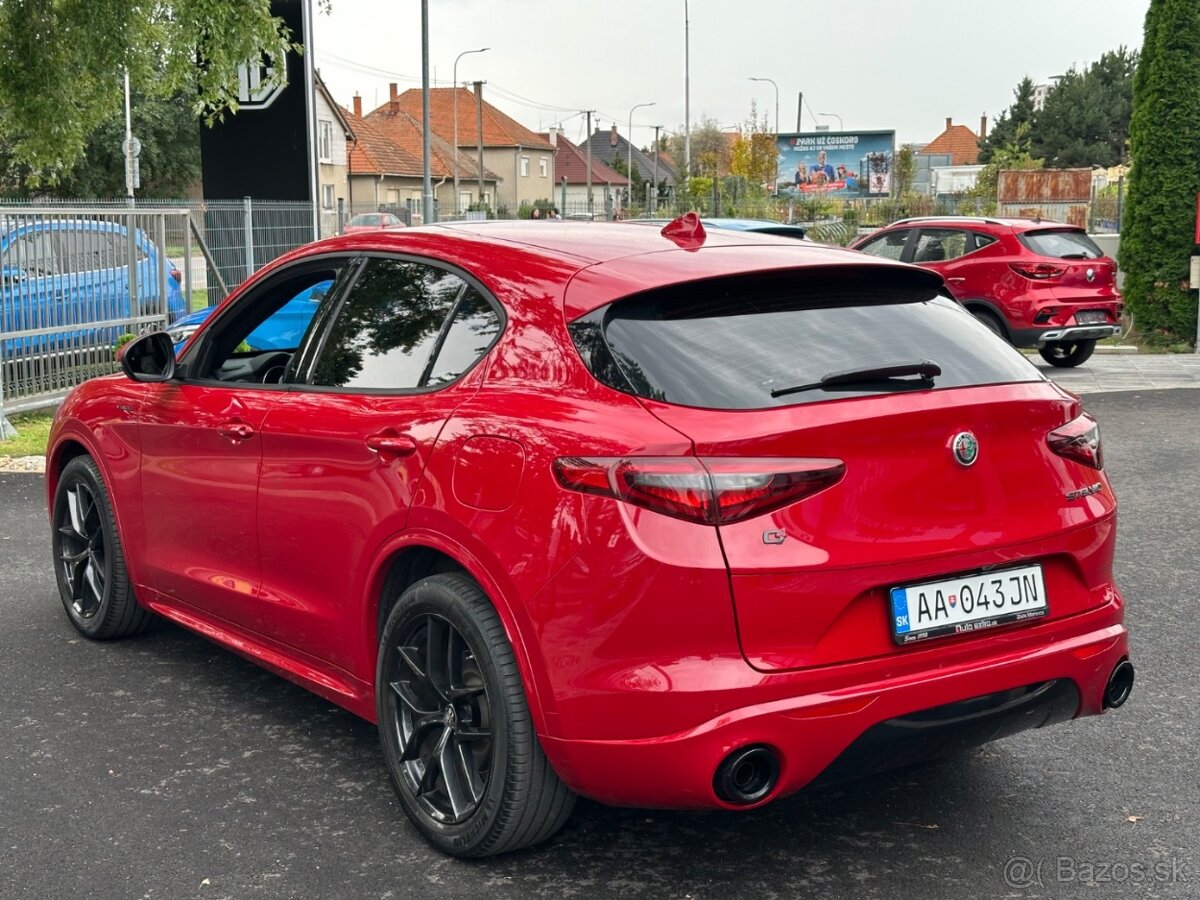 Alfa Romeo Stelvio Veloce 2.0 280 koní - 6