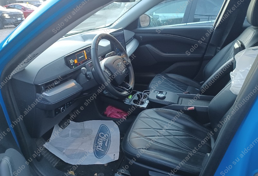 Ford Mustang Mach-E 75,7 kWh RWD STD - DPH - 6