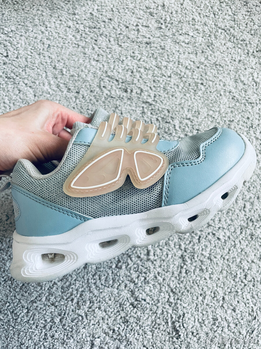 Dievčenské botasky veľ. 28 s motýlikom - 6