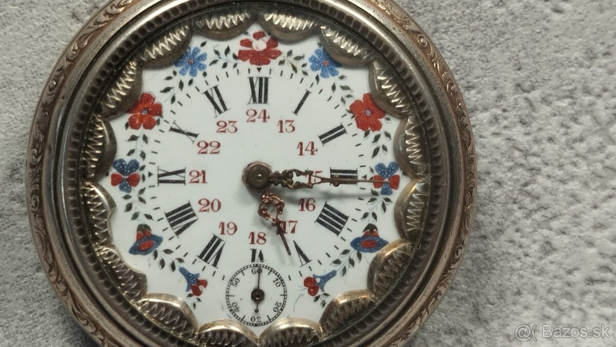 Pánské stříbrné zdobené kapesní tzv. štýrské hodinky. AG - 6