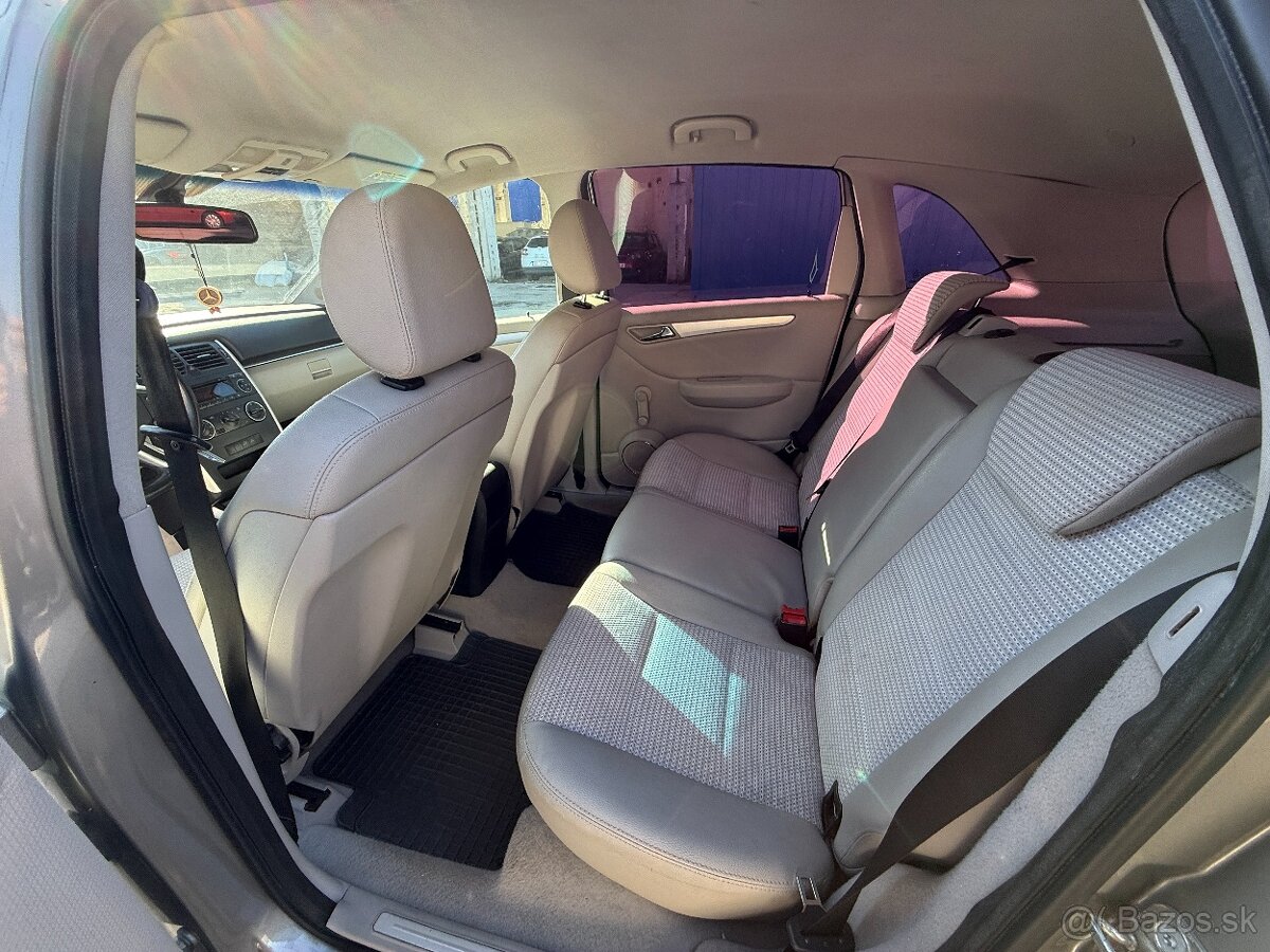 Predám Mercedes-Benz B180 CDI - 6