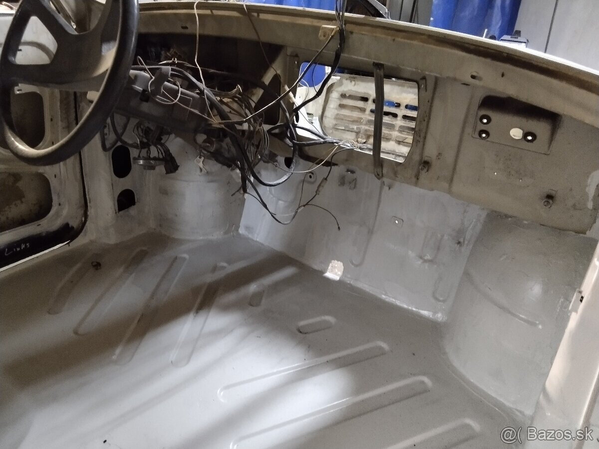 Predám Trabant 1.1. - 6