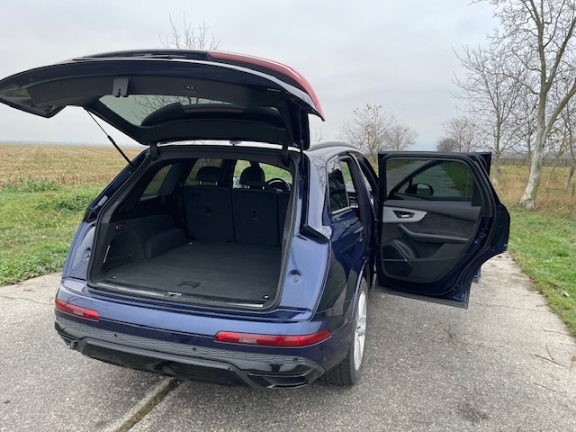 Audi Q7 S-line - 6