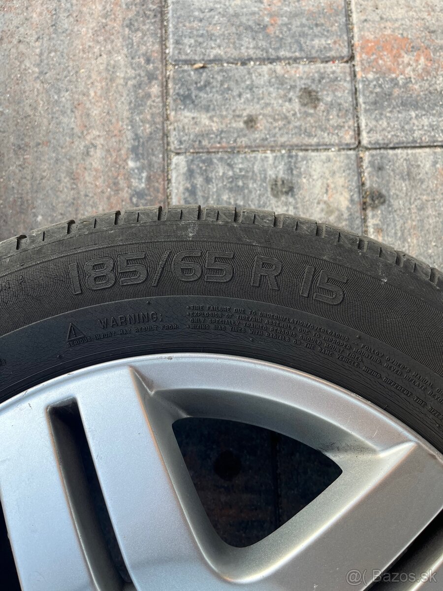 Vw disky 5x100 R15 s pneu 185/65/15 - 6