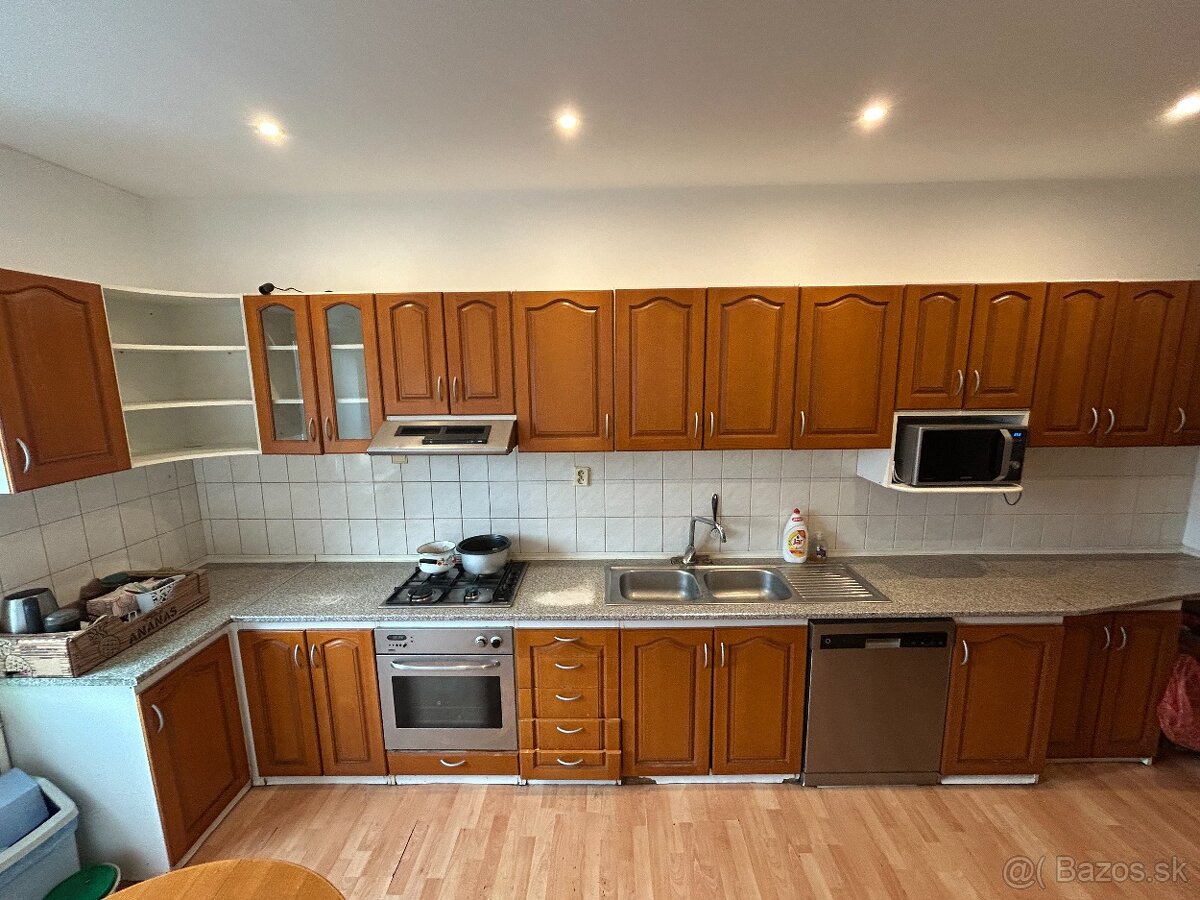 kuchynská linka drevená - 6