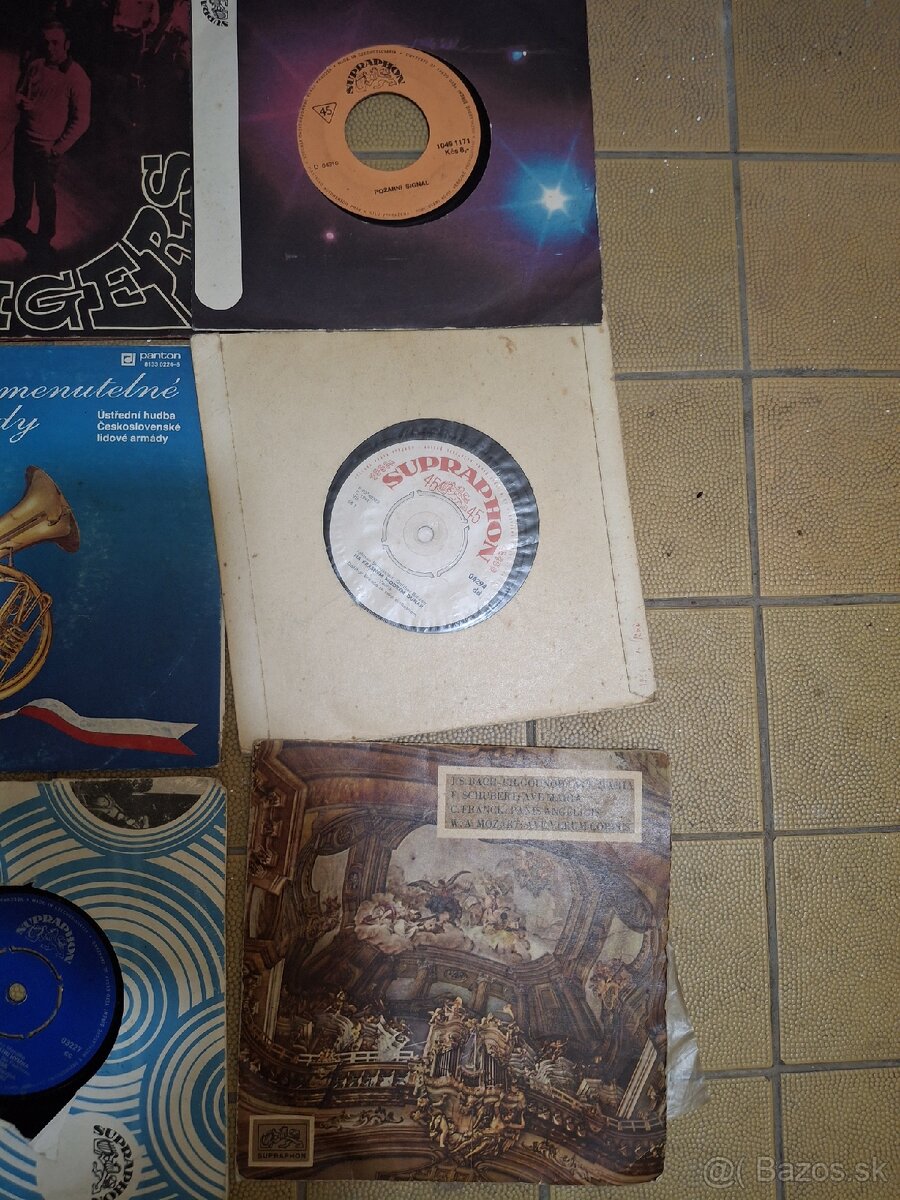 Staré single Gott - 6