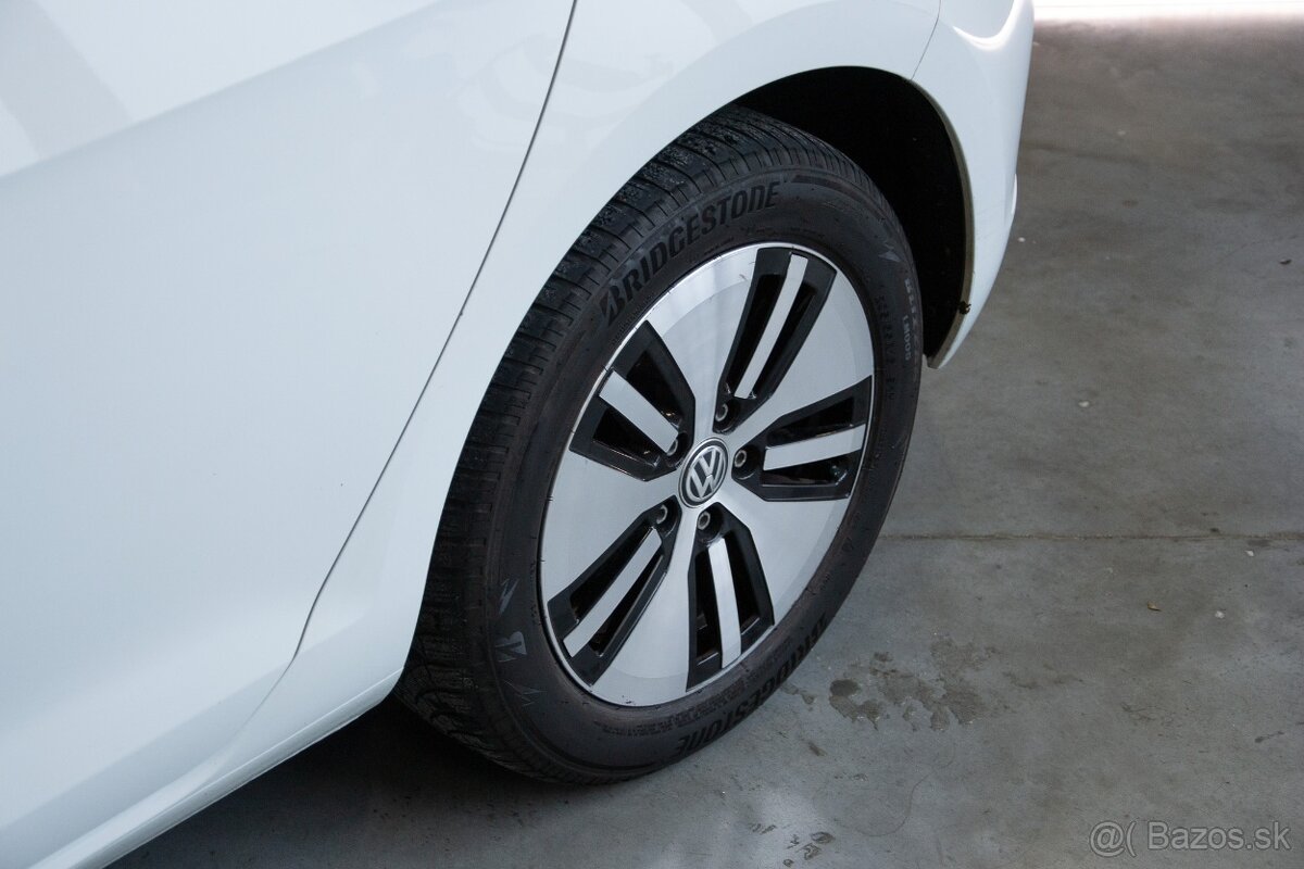 VOLKSWAGEN E-GOLF 2017 - 6
