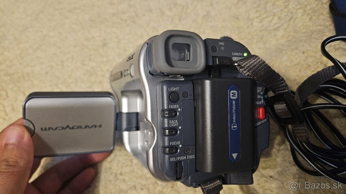 Predám zachovalú Digital8 kameru SONY - 6