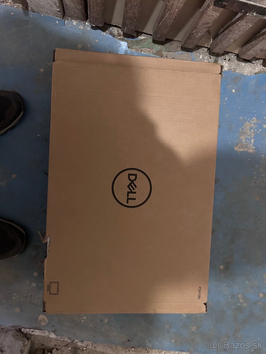 LCD dell 2419H prasknutý display - 6