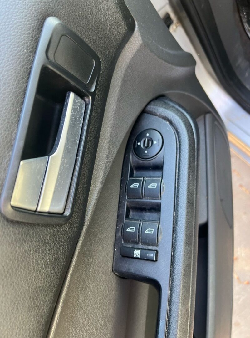 Rozpredám na diely Ford C-Max Focus mk2 mk1 - 6