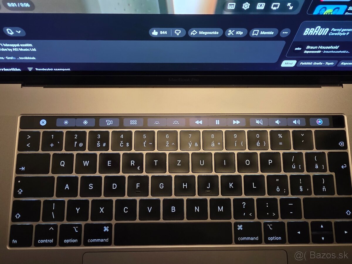 Macbook Pro 15" (2018) i7 32Gb Ram - 6