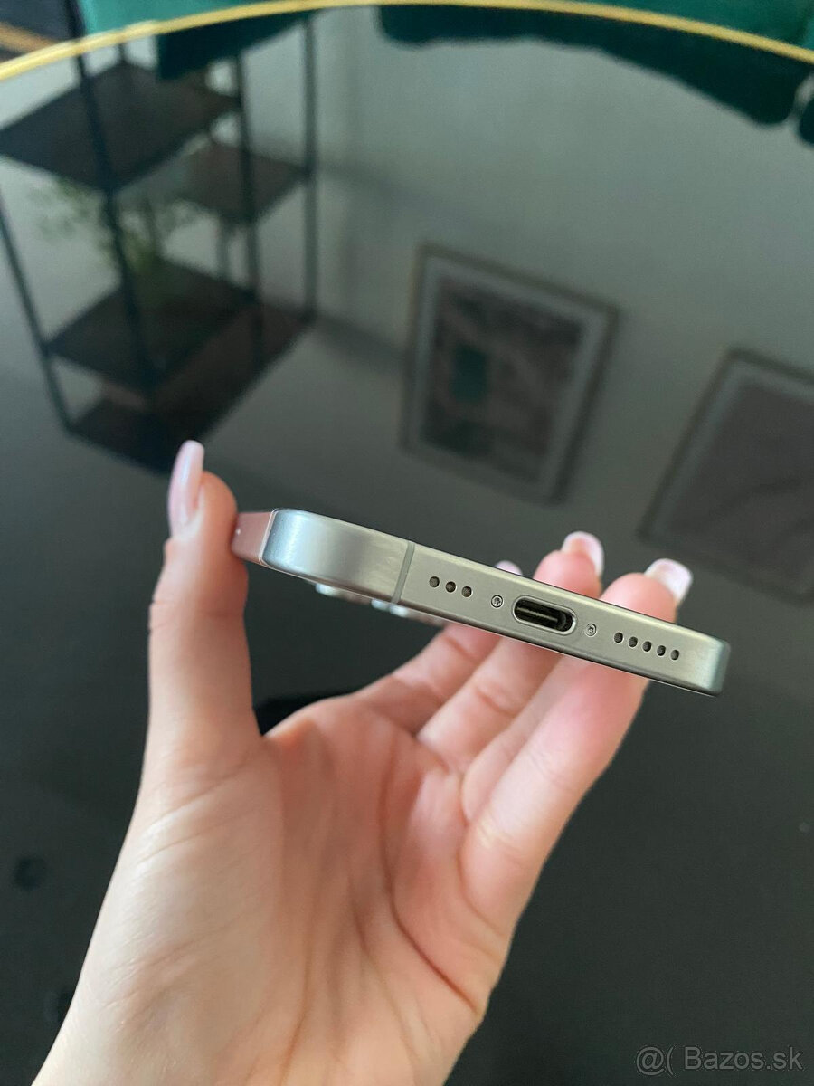 iPhone 15 Pro|256GB|Biely Titán - 6
