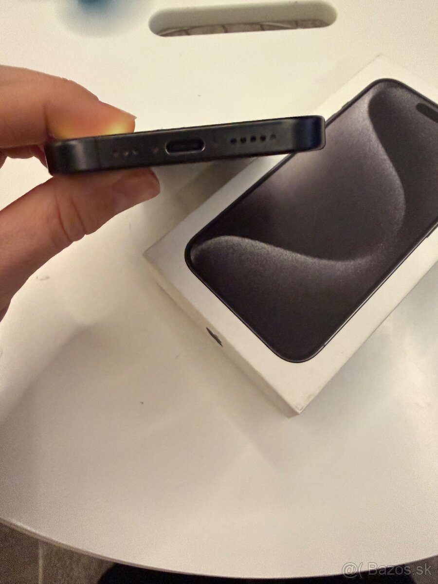 IPhone 15 pro, black titanium 512GB - 6