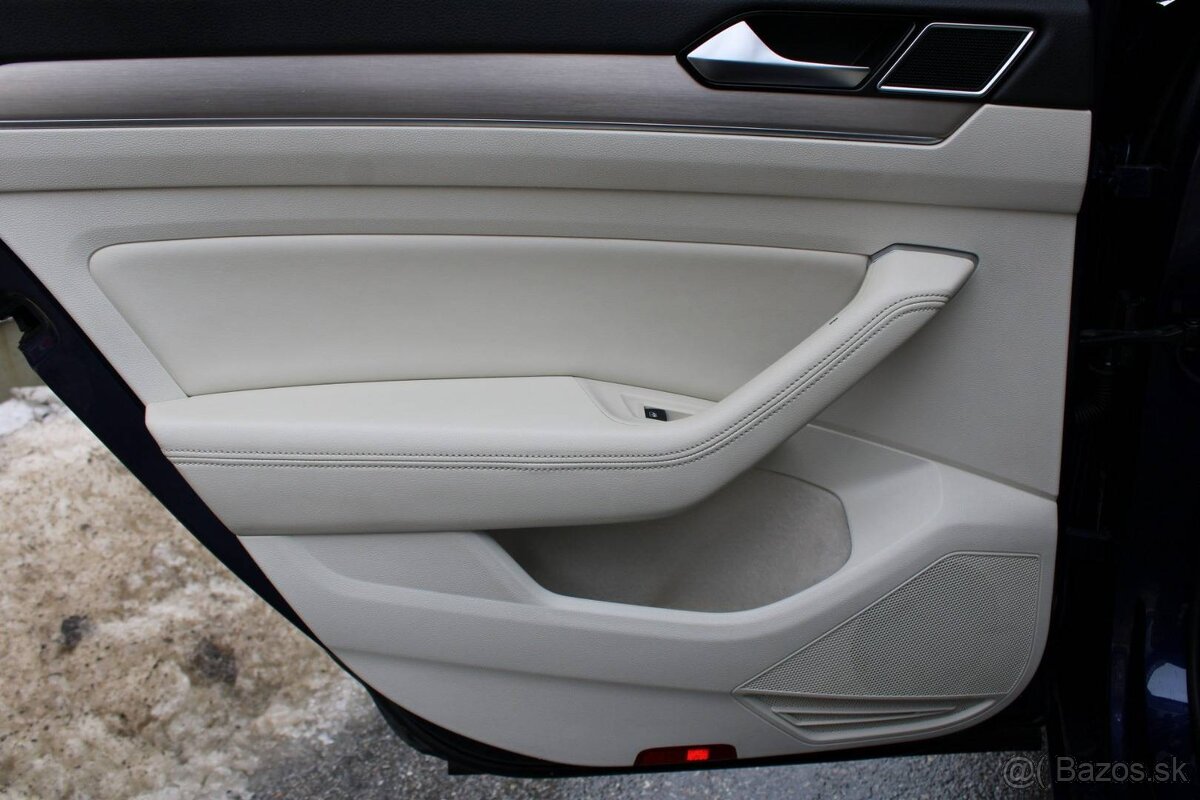 Passat VARIANT 2.0 TDI 140kW DSG Highline, Virtual - 6