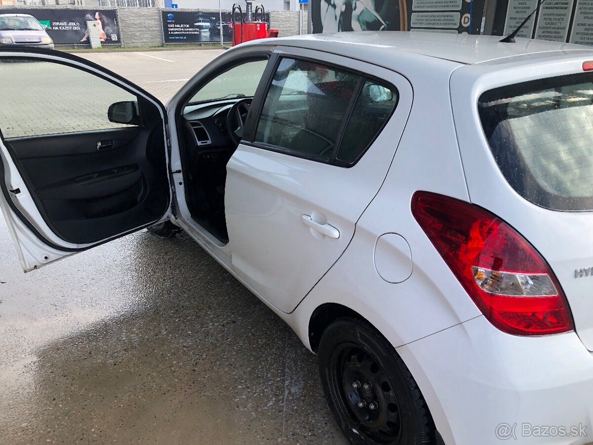 Hyudai i 20 2012 - 6