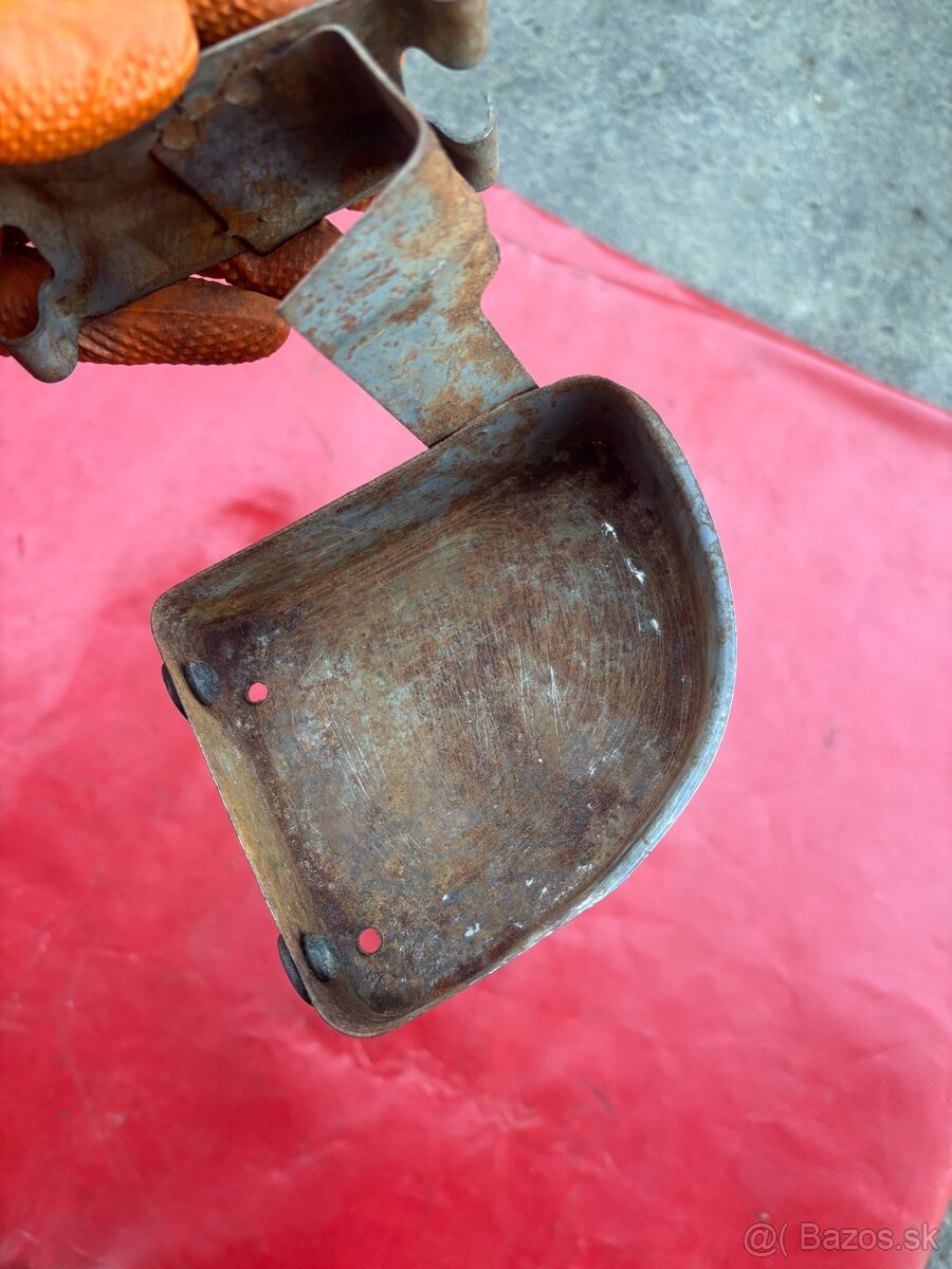 Jawa pionier držiak náradia / lekárničky - 6