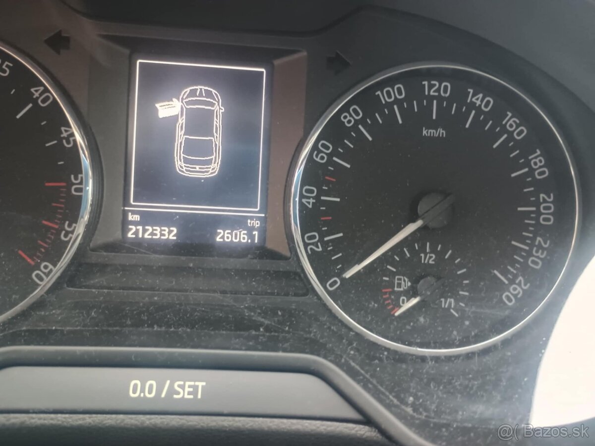 Škoda octavia 3 sedan 4x4 - 6