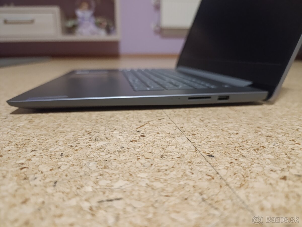 Lenovo IdeaPad 3 17ALC6 - 6