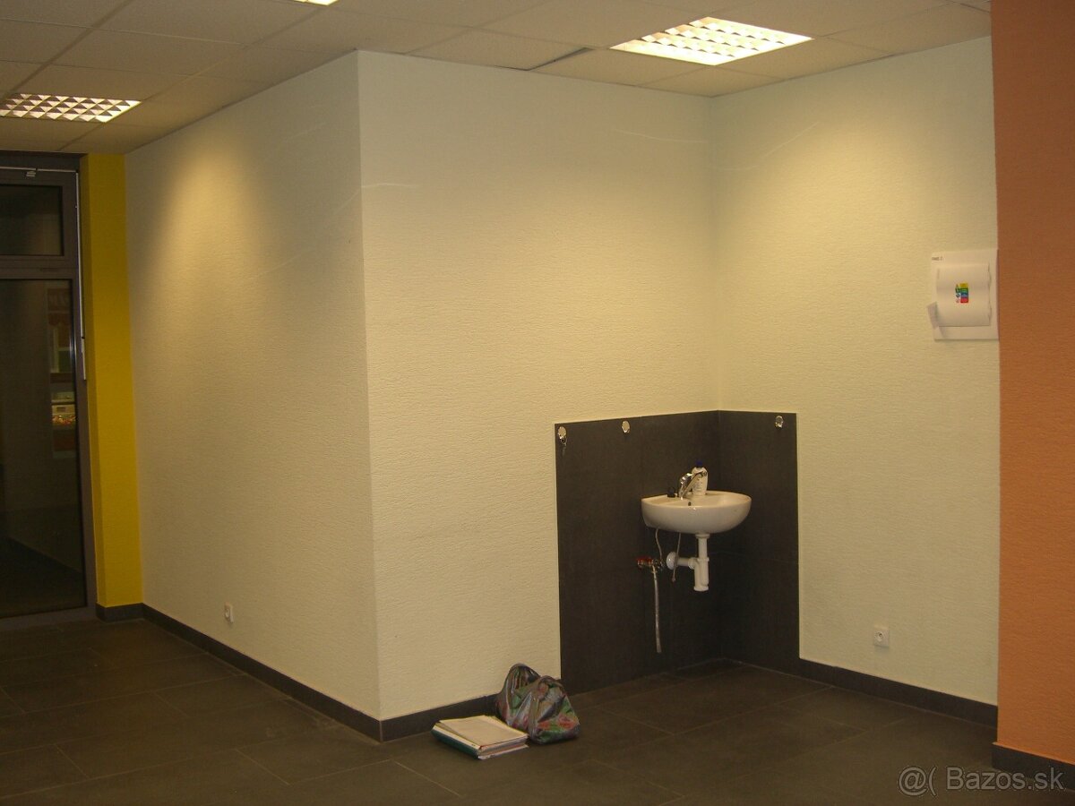 Prenájom obchodné priestory Partizánske - 6