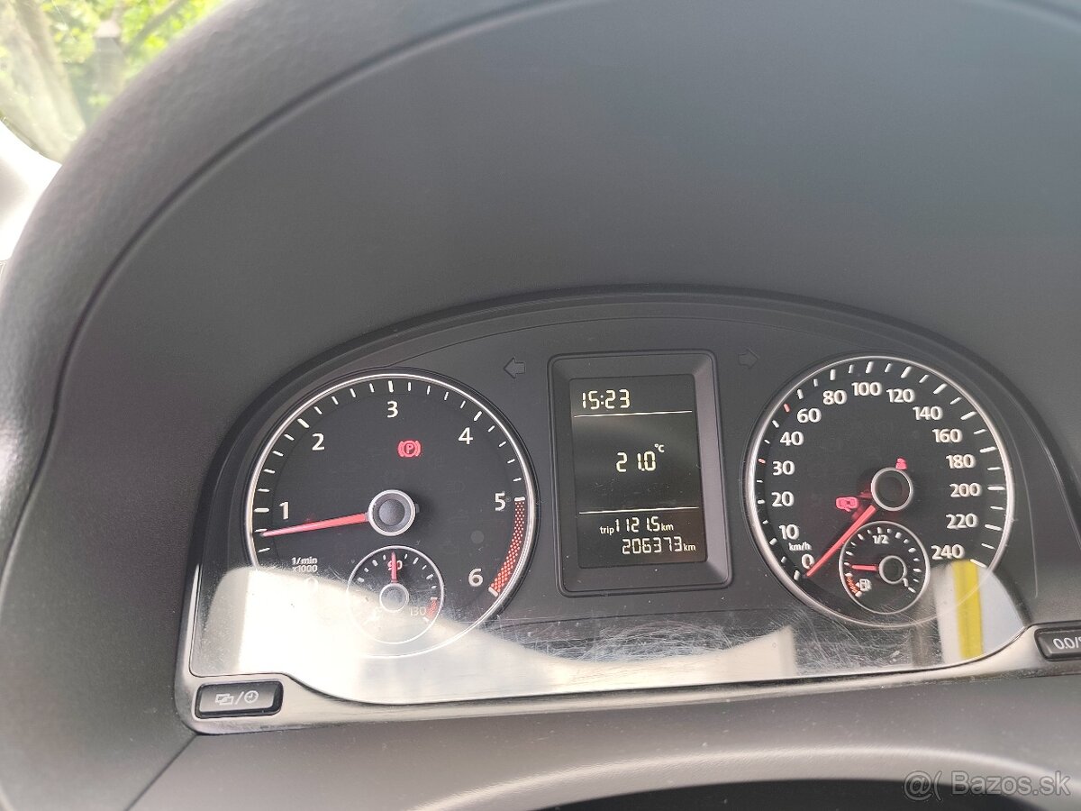 Predám VW Caddy 1,6 TDI - 6