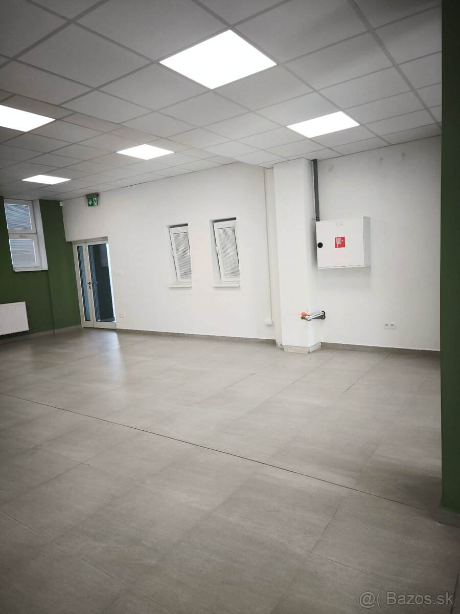Administratívne priestory,kancelárie - 6