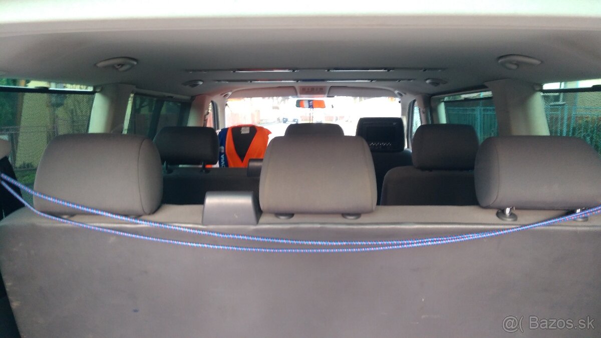 Predám volkswagen caravellu 2009 - 6