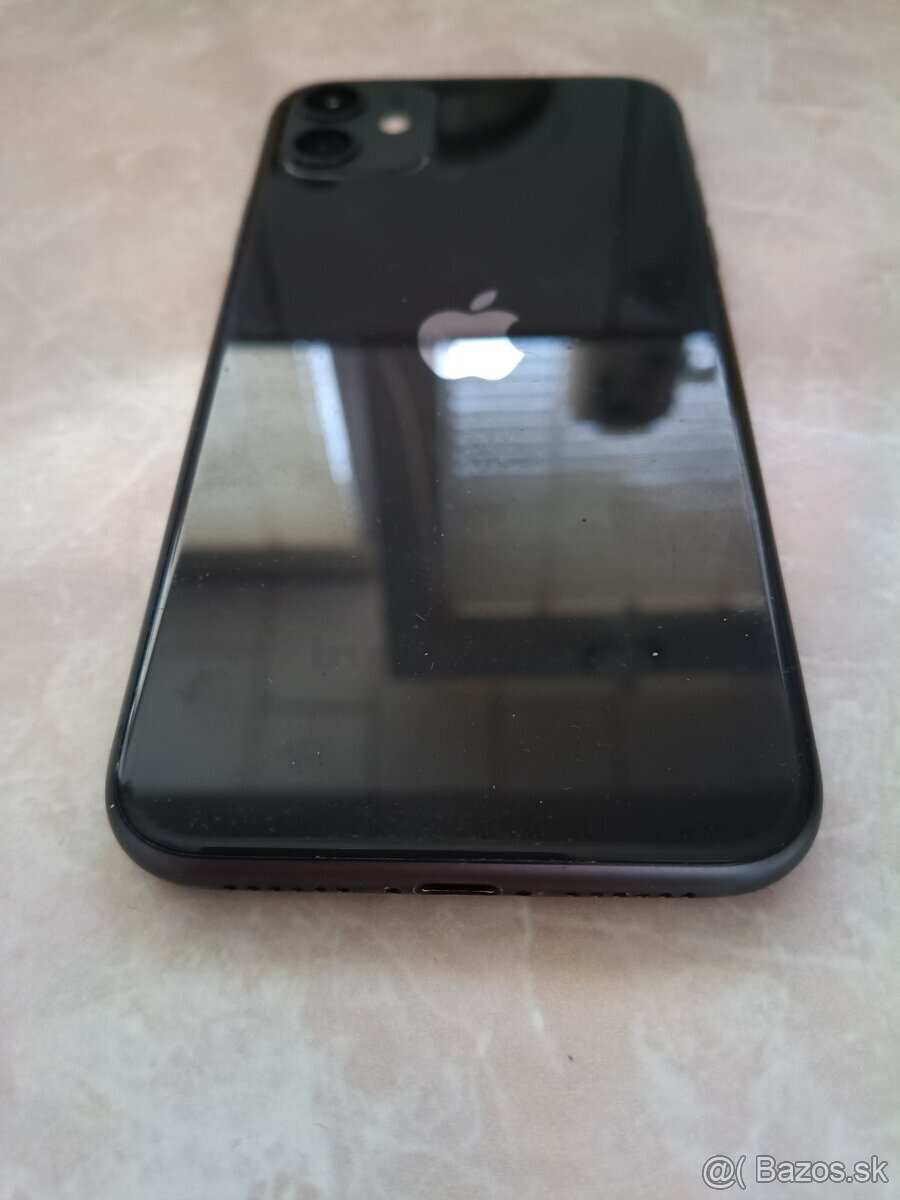 iPhone 11 / Black 64GB - TOP stav - 6