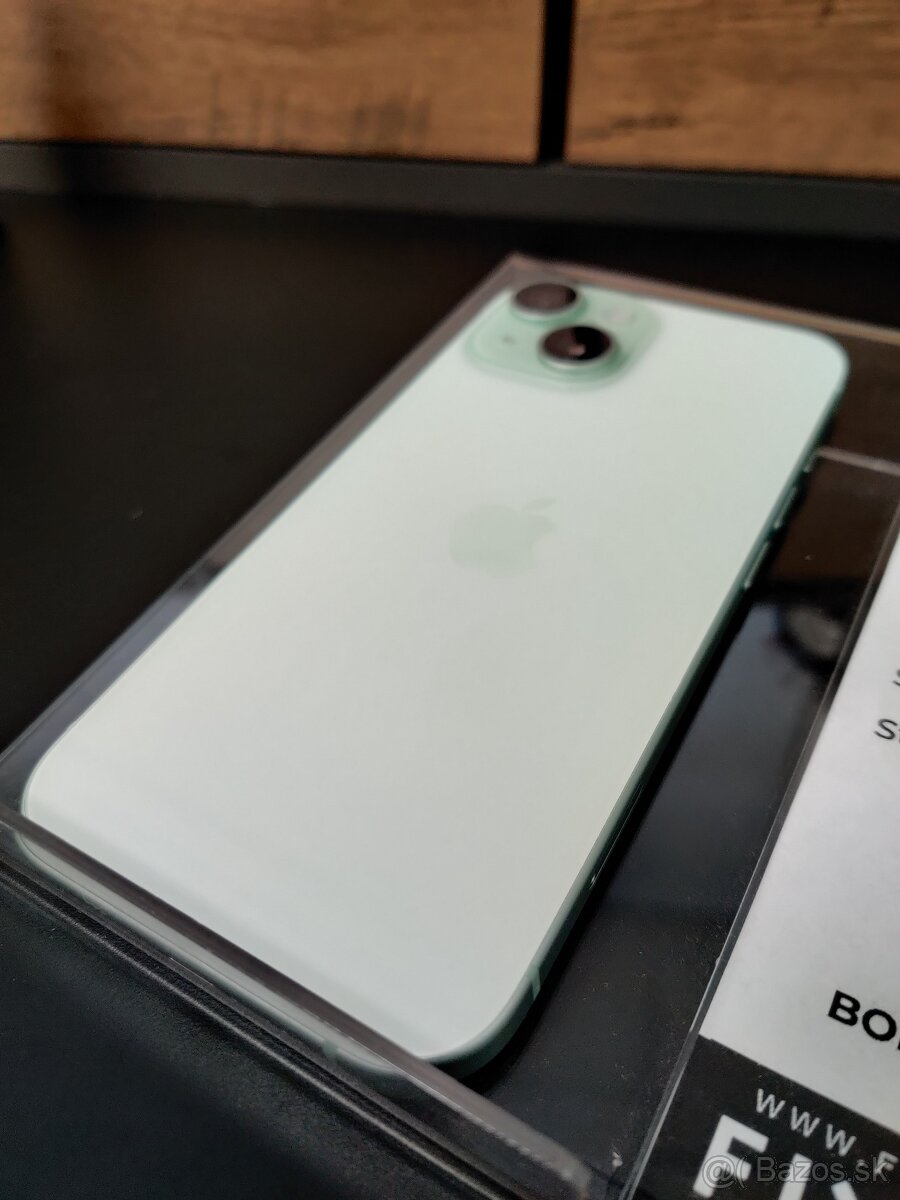 Apple iPhone 15 128GB zelená 100% batéria - 6
