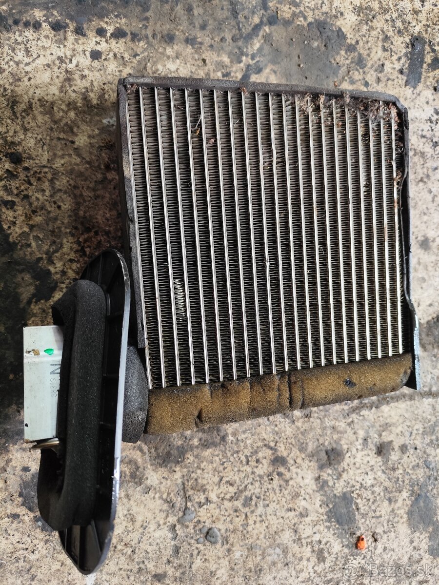 Mitsubishi Pajero Pinin chladič motora, klimatizácie - 6