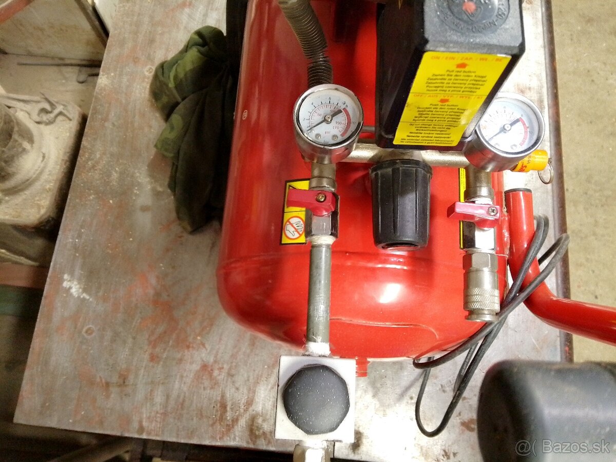 Vzduchový kompresor Hecht - 6