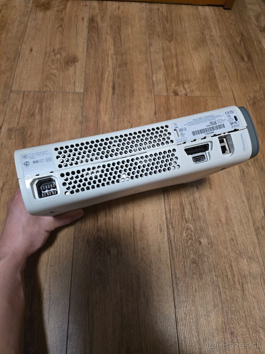 Xbox 360 FAT - 60GB - 6