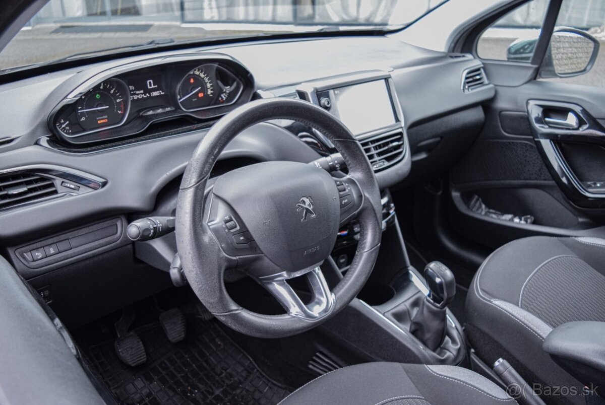 Peugeot 208 1.2 Active 2015 - 6