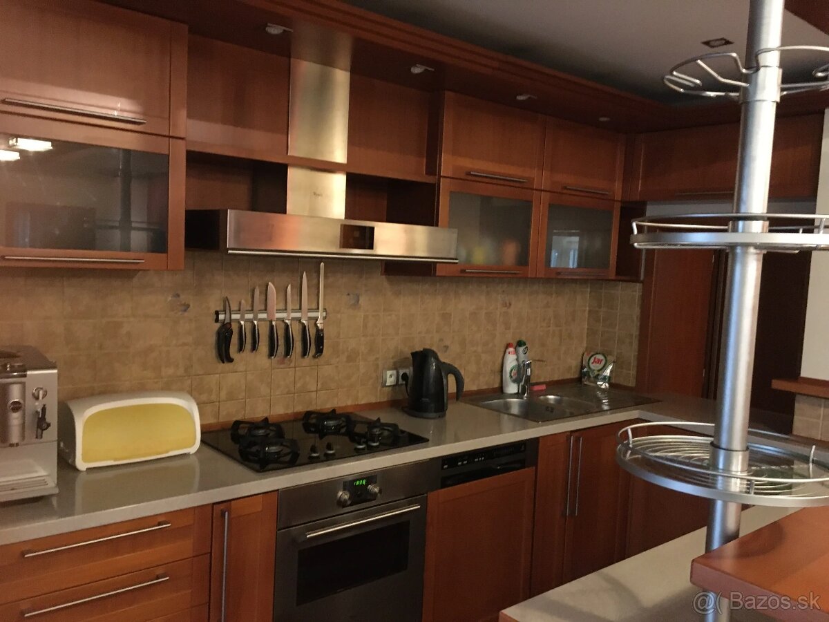 PRENÁJOM – priestranný 2iz byt v BA III – Nové mesto - 6