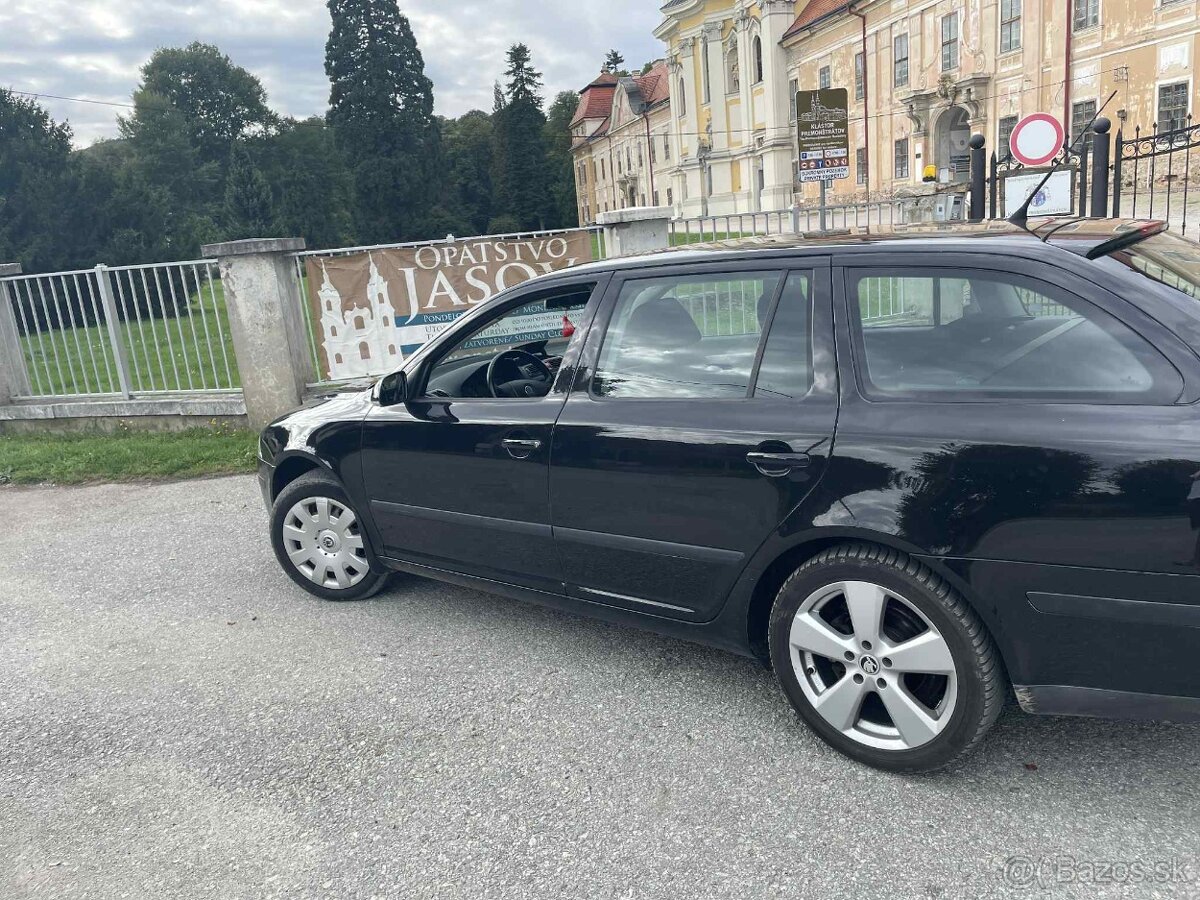 Zdravím mám na predaj Škoda Octavia 2 - 6