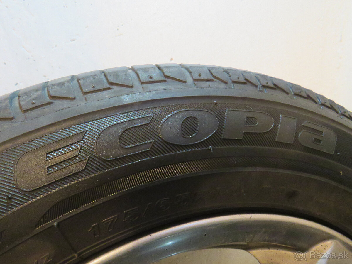 Letné pneumatiky 175/65 R14 na hliníkových diskoch - 6