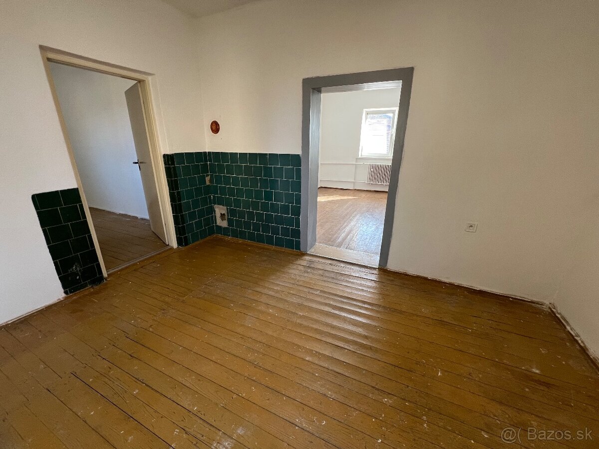 Na predaj rodinný dom, Šurany - 6