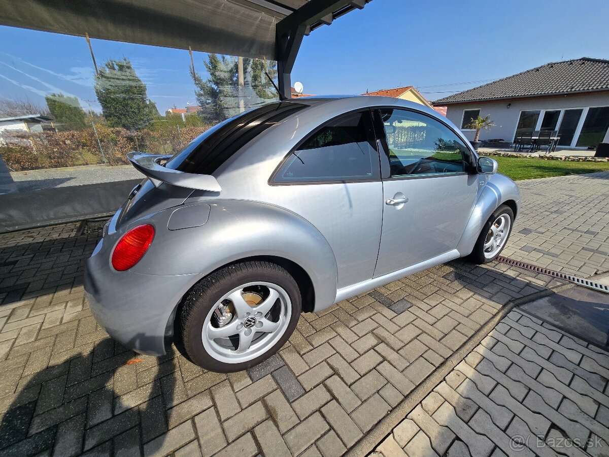 Volkswagen New Beetle - 6