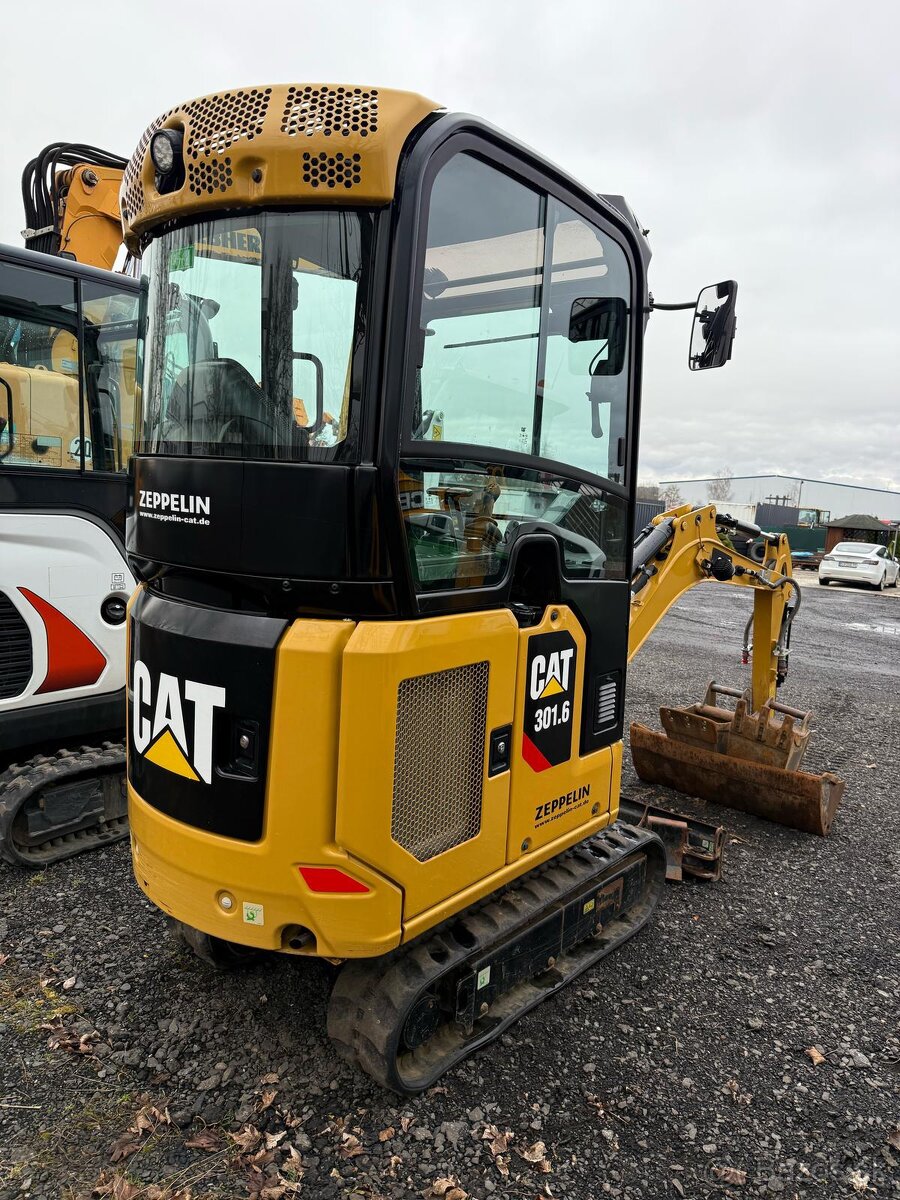 Caterpillar 301.6 - 6