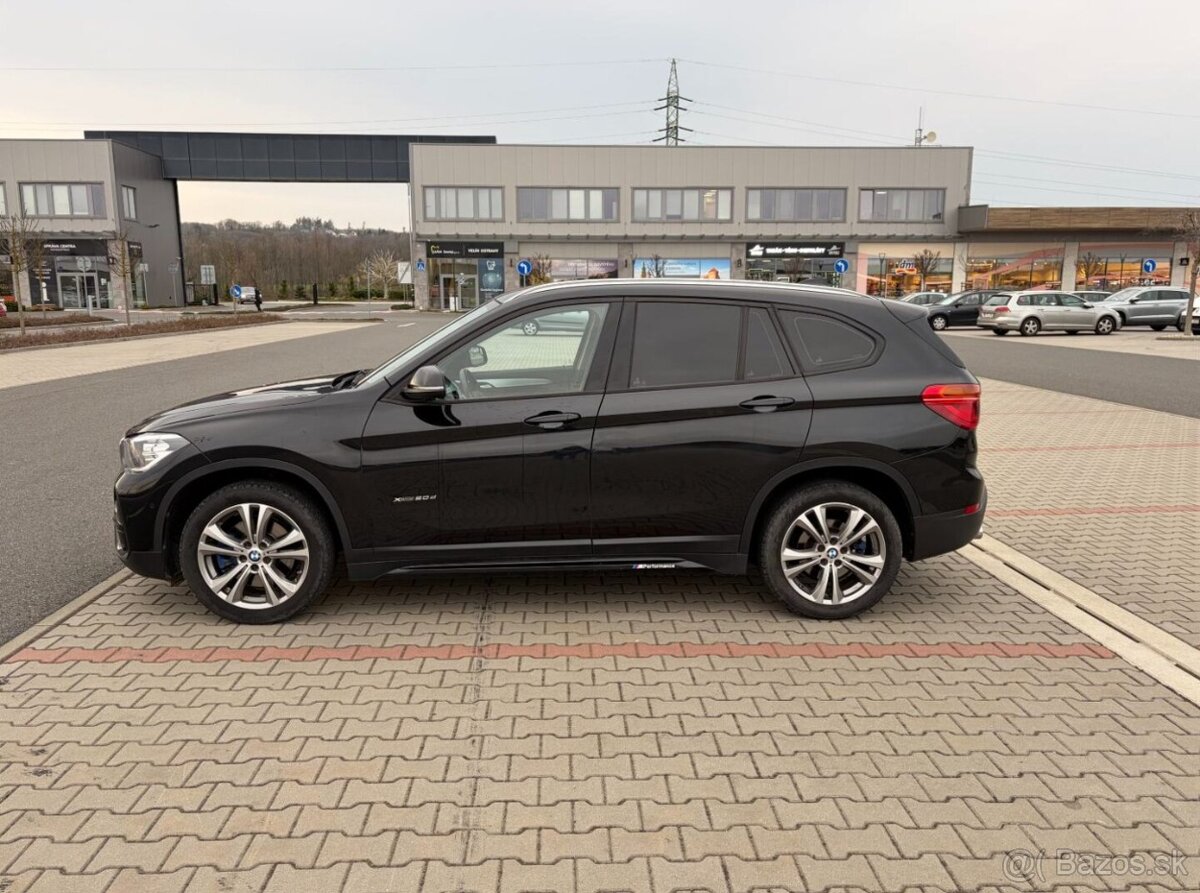 BMW X1 xDrive 20d 140kw ČR - 6