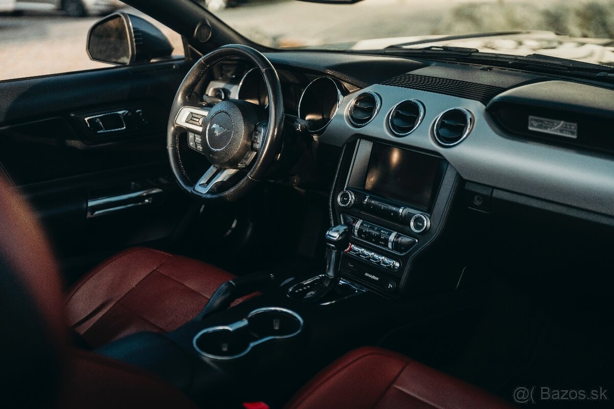 PRENÁJOM Ford Mustang cabrio - 6