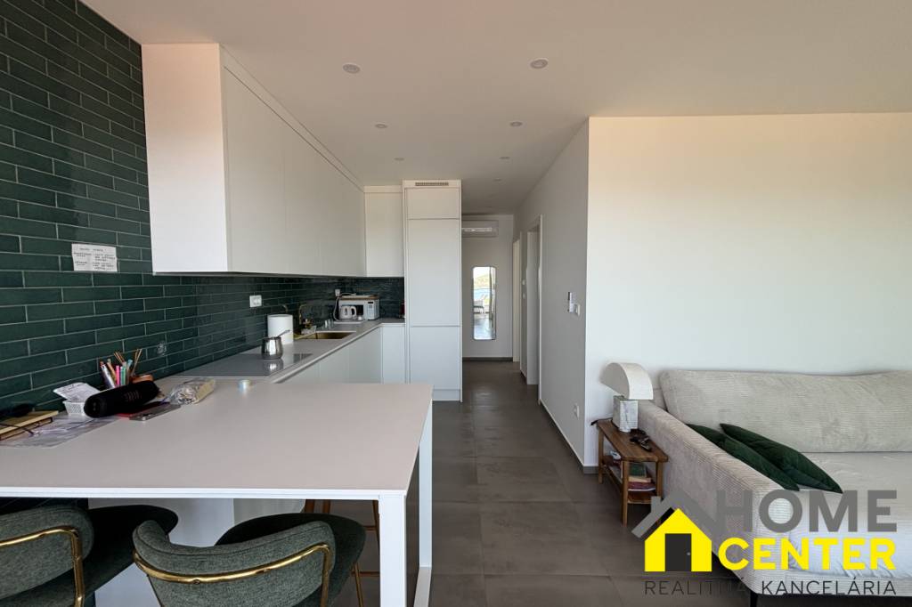 NA PREDAJ luxusný penthouse / 48 m² / v Trogire na ostrove Č - 6