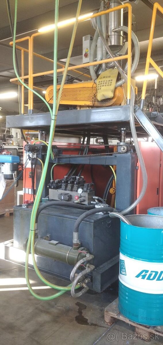 Vyfukovací stroj TONVA TVA-30L (6499) - 6