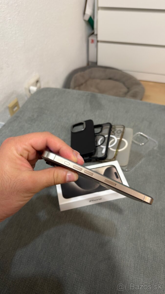 iPhone 15 pro 128gb Natural Titanium - 6