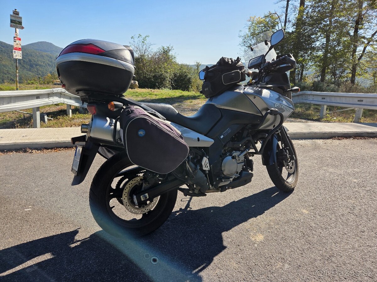 Suzuki V-Strom DL650 - 6