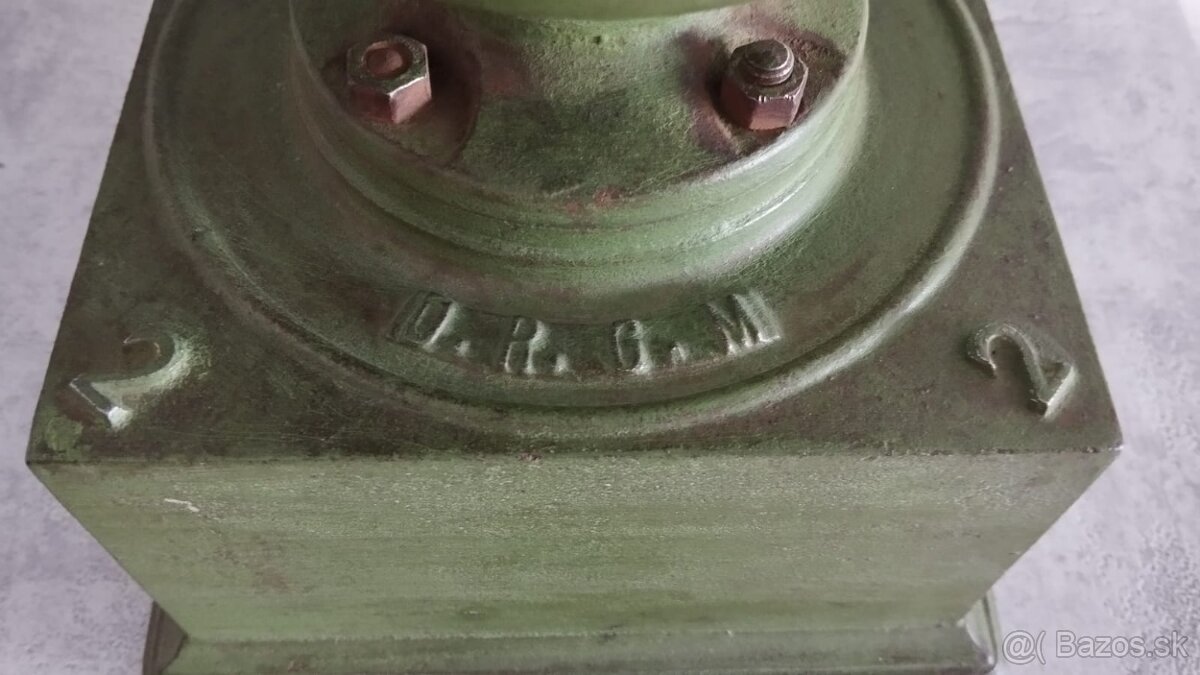 Kupecký mlyncek na kávu Leinbrock IDEAL no.2 s rumpálem - 6