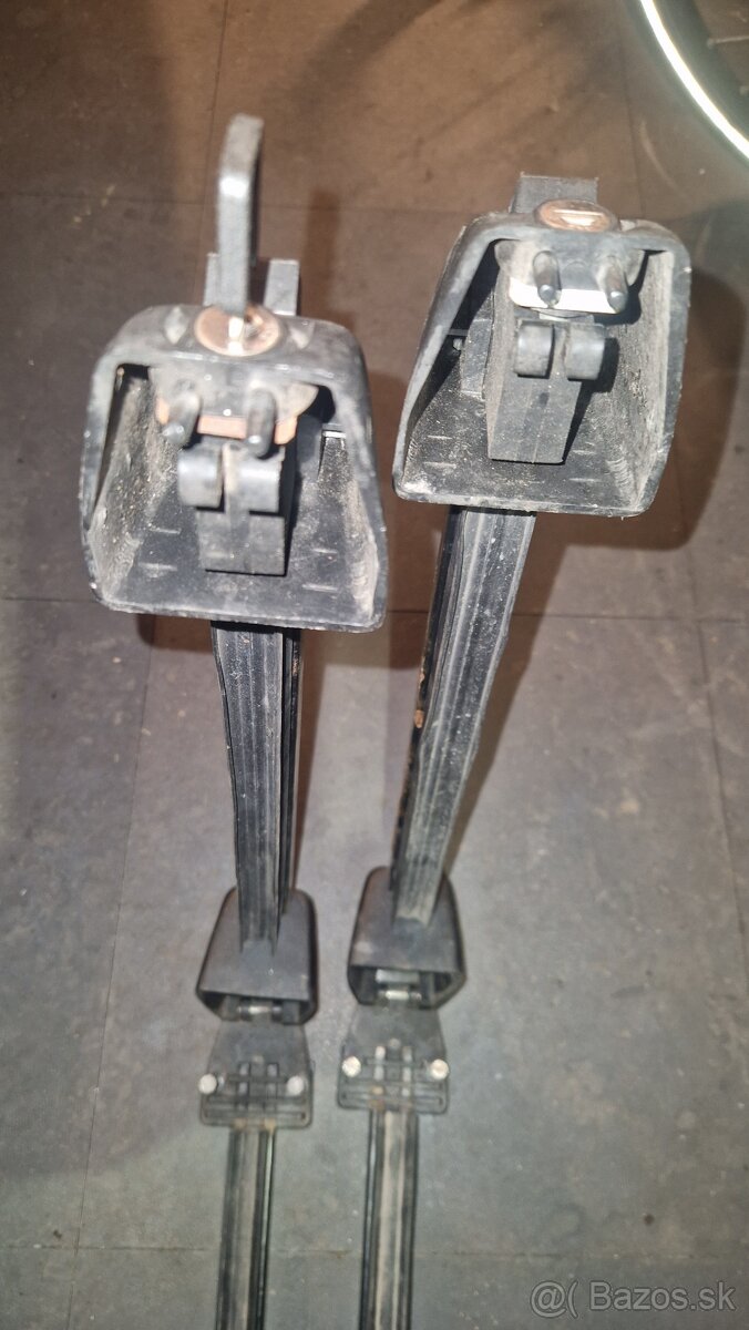 Hakr strešný nosič na lyže - 6