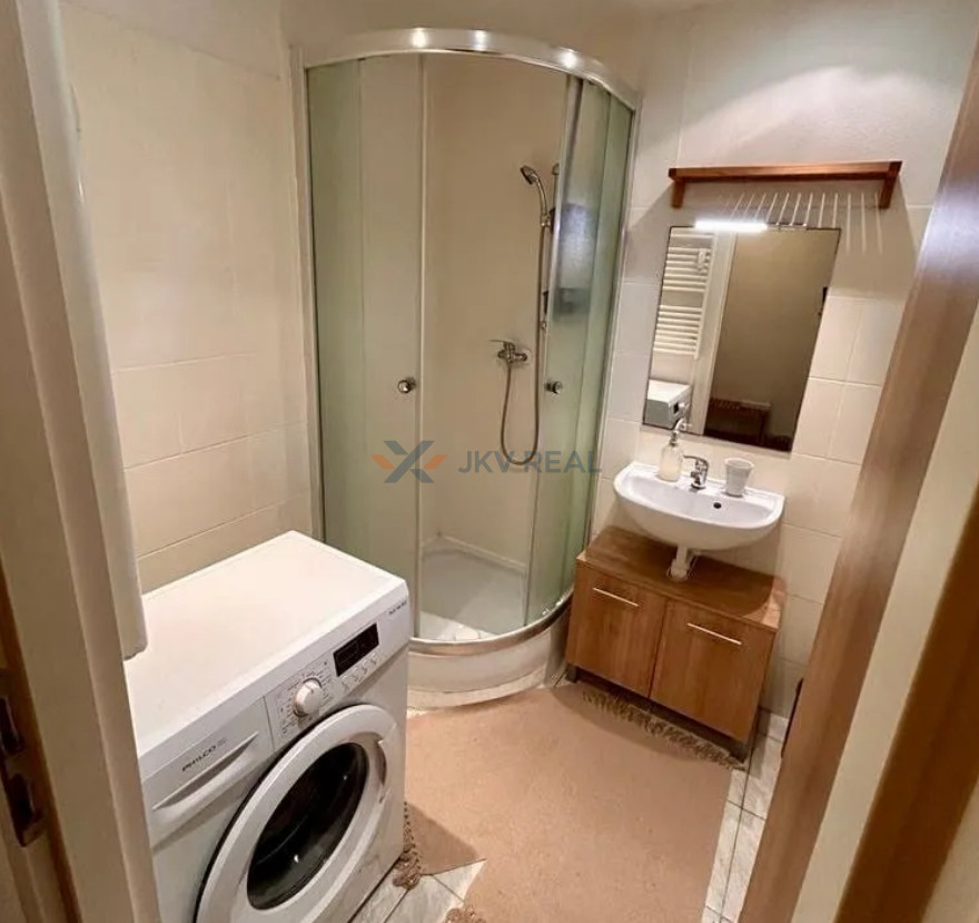 Prenájom 2 izbový byt v centre Nitry - 6