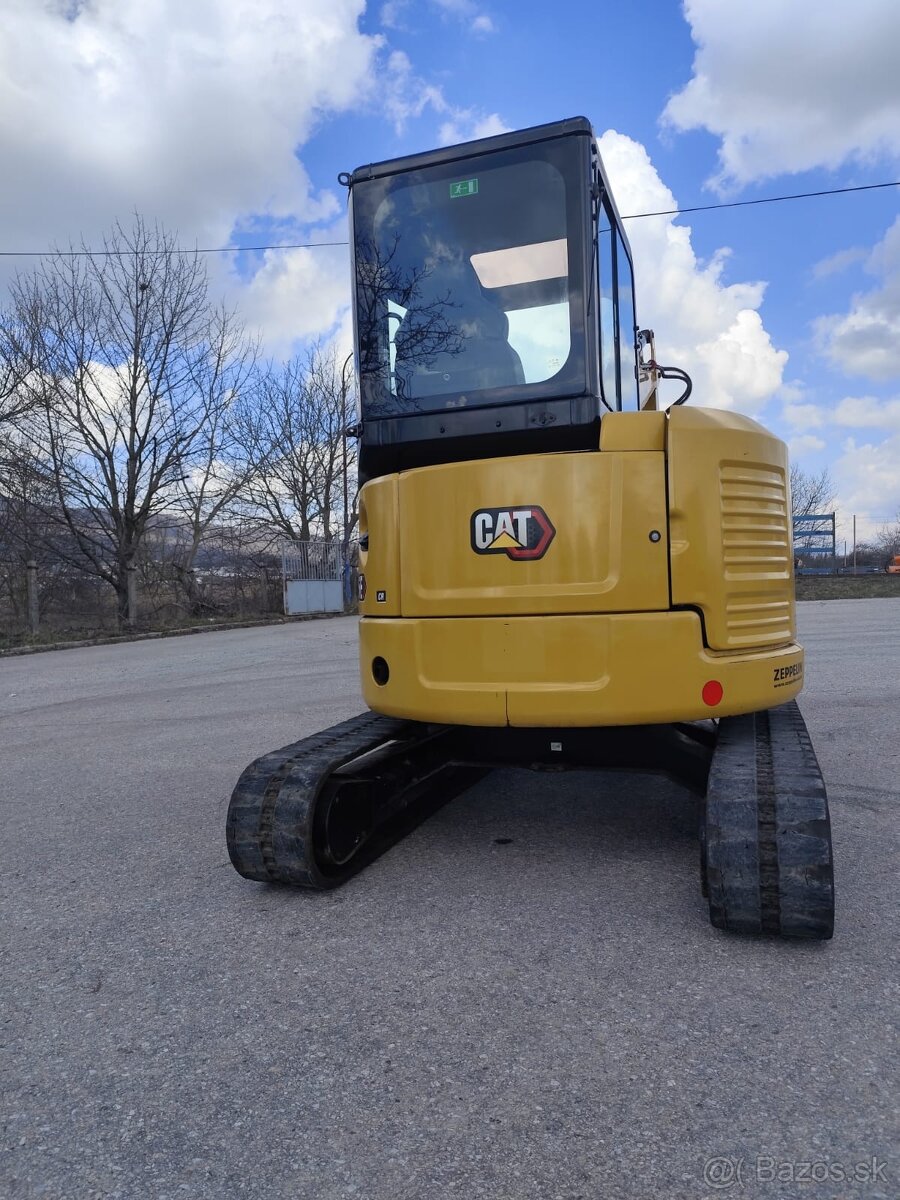 Bager Caterpillar 303.5. + hydraulická svahovačka. - 6